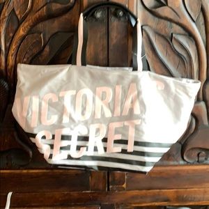 💕💕🦄💕💕FREE W/ PURCHASE Victoria’s Secret tote